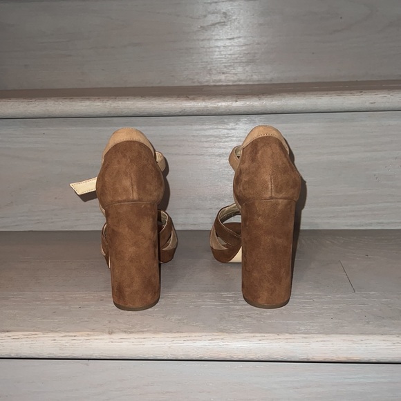 Michael Kors Annaliese Platforms size 6 - Picture 5 of 6